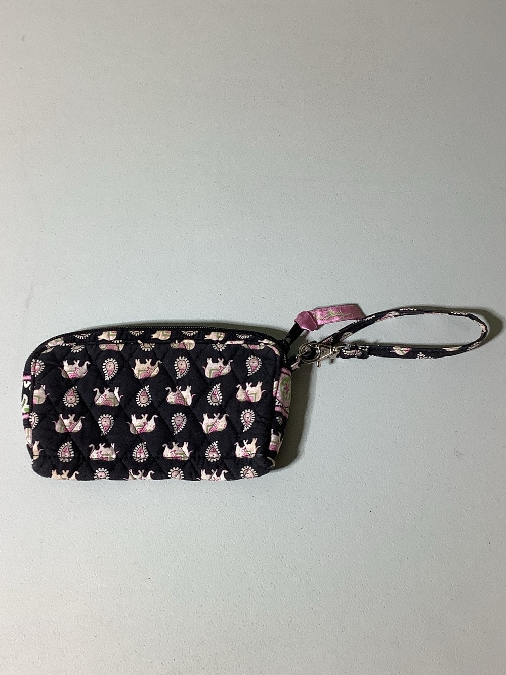 Vera Bradley elephant pattern wristlet